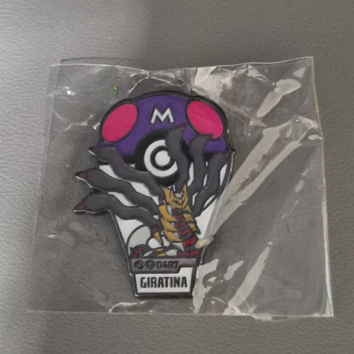 Lotte World Balloon Flight Giratina Pokemon Badge sealed