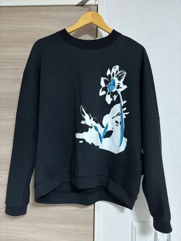 Lui's 달리아 자수 프린트 풀오버