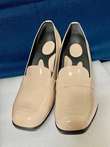 Re:getA 로퍼 펌프스 베이지 계열 ( L 사이즈 )