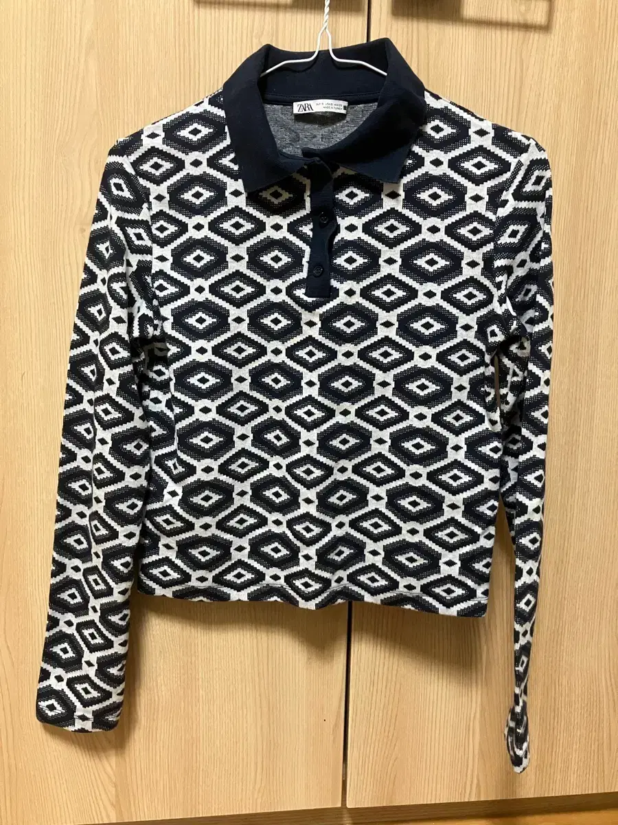 Zara Pattern Slim Polo T-shirt S