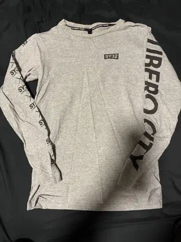 SY32 그레이 롱T 레어한 xs
