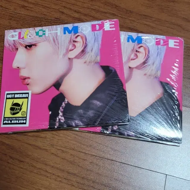 NCT DREAM Glitch Mode 앨범 미개봉 2개 팝니다.(지성)