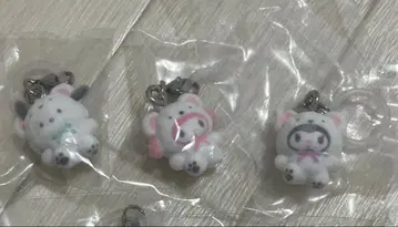 포근포근 스노우 산리오 캐릭터즈 메지루시 액세서리 3개