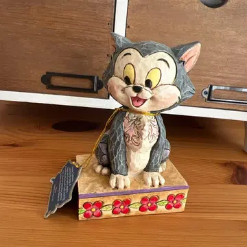 피가로 입상 쇼케이스 컬렉션 피규어