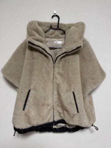 Eimee Law 베스트 코트 84389L-2