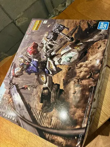 MG 1/100 건담 발바토스 루푸스