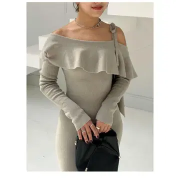 [ 새상품 ] 원숄 케이프 니트 원피스