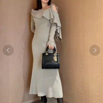 [ 새상품 ] 원숄 케이프 니트 원피스