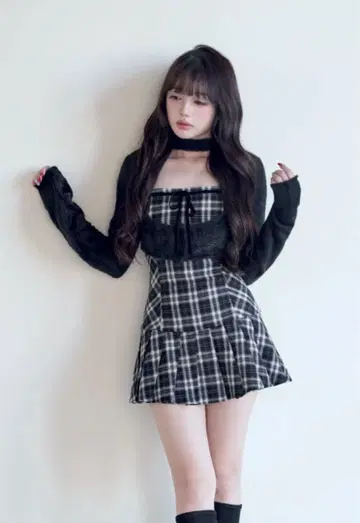 BunnnyLis 퍼 볼레로 x 체크 미니 원피스