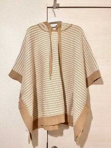 [택 포함 새상품] MICHAEL KORS 블록 로고 판초 S/M