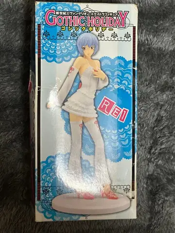GOTHIC HOLIDAY 아야나미 레이 피규어