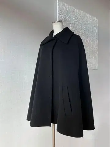 컨디션 최상 정가 276,100엔 에밀리오 푸치 케이프 판초 I36