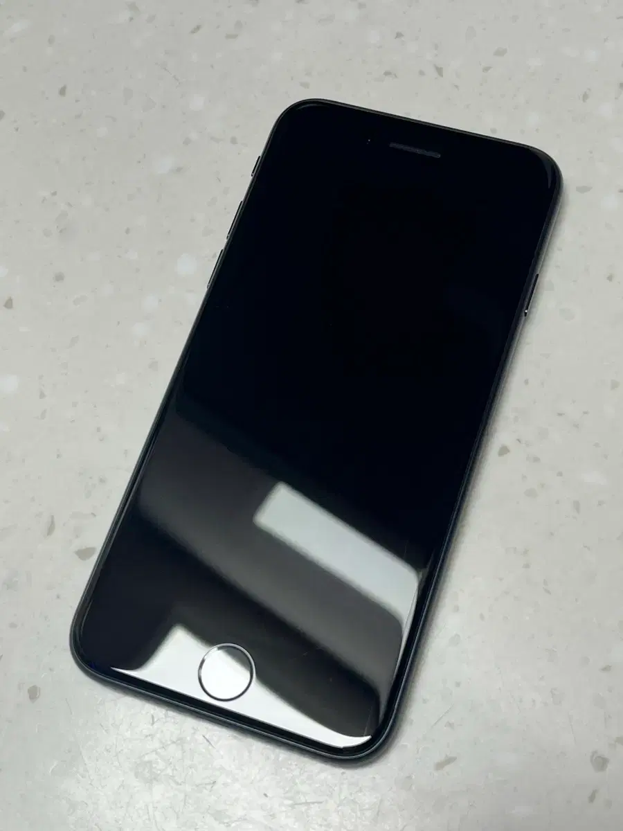 iPhone SE3 3rd Generation 128GB Midnight