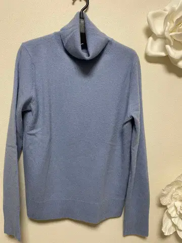 유니클로 스카이블루 캐시미어 100% 니트