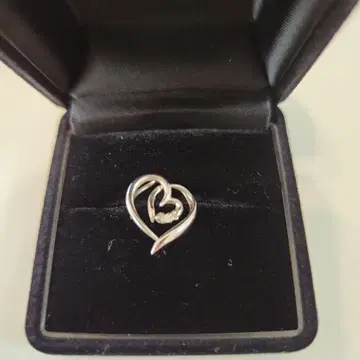 실버 하트형 펜던트