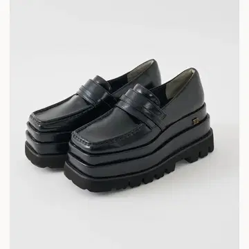 [ 24시간 이내 발송 즉시 구매 가능 ] 다리치 로퍼 블랙