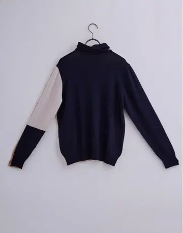 쿨카리안 KOOS 바이컬러 니트