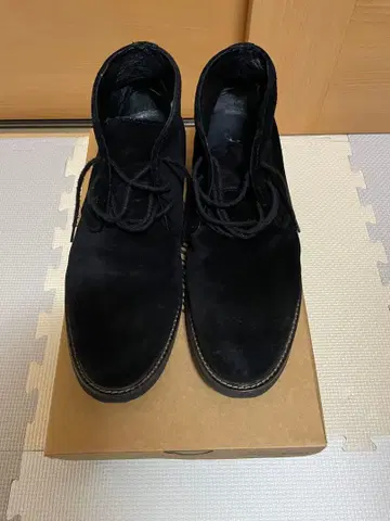 블랙 스웨이드 처카 부츠 '호킨스'