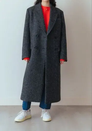 THE SHINZONE HERRINGBONE CHESTER COAT
