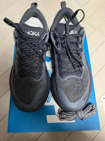 호카 본디 8 TS 케이지드 그레이!