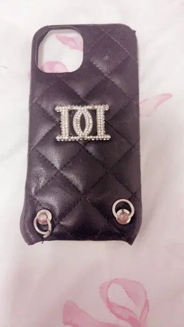 Darich 스톤 로고 퀼팅 iPhone 케이스 13 14