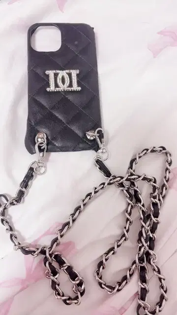 Darich 스톤 로고 퀼팅 iPhone 케이스 13 14