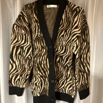 ZARA 제브라 패턴 니트 가디건 긴팔
