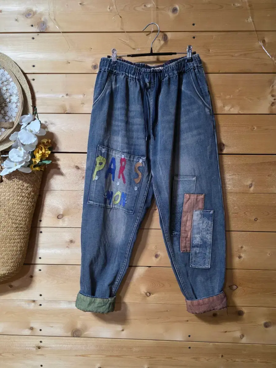 Fleece-lined banded jeans