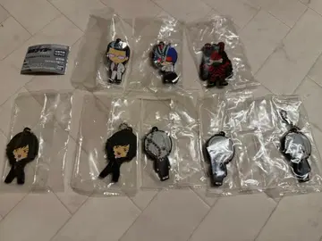 히가시지마 탄자부로는 가면라이더가 되고 싶어 러버 마스코트 8종