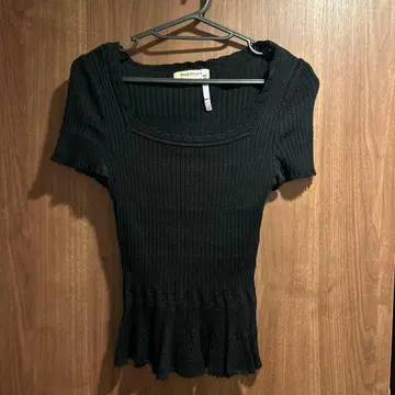 폴 스튜어트 블랙 니트 반팔 사이즈 6(M)