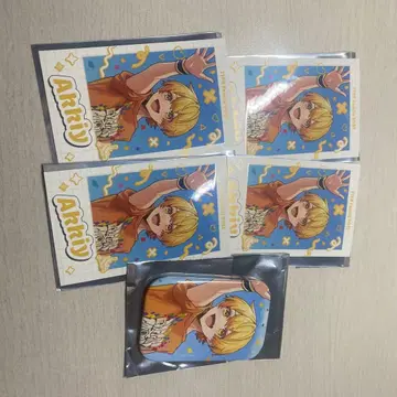 AMPTAK x COLORS 아키 캔뱃지/카드