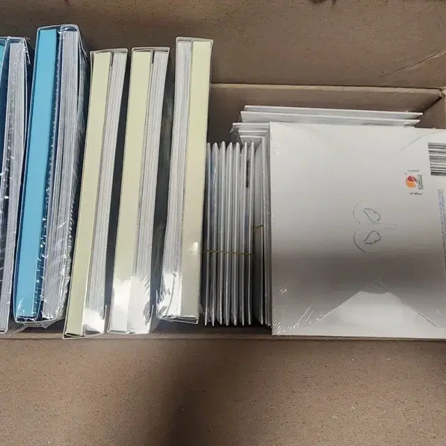 투어스 플레이하드 미개봉 앨범