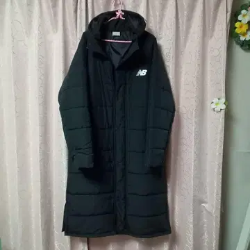 뉴발란스 후드 부착 다운 자켓 벤치 코트 블랙