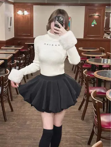 Darich 볼륨 벌룬 미니 스커트 블랙