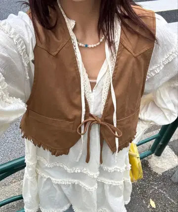 웨스턴 레이스 스웨이드 베스트