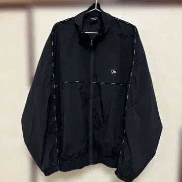 NEW ERA 뉴에라 트랙 자켓 SnowMan 와타나베 쇼타 착용