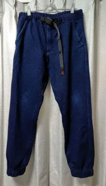 GRANITE 조거 팬츠 네이비