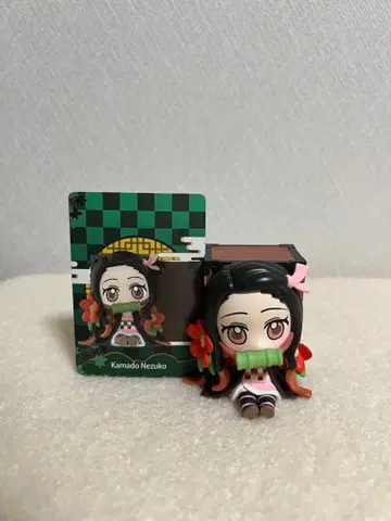 POPMART 탄생화 시리즈 귀멸의 칼날 카마도 네즈코