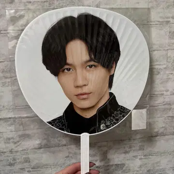 TravisJapan 마츠다 겐타 부채