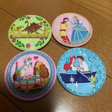 디즈니 자수 핀 배지 4개 세트