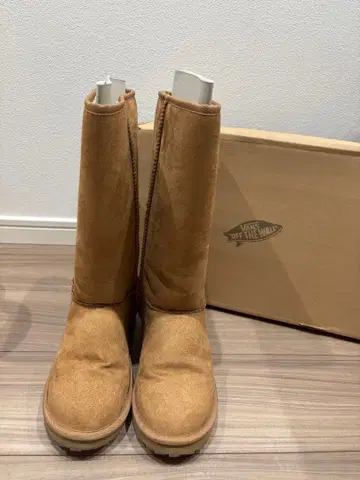 새상품급 VANS 카멜 어그 부츠 25cm