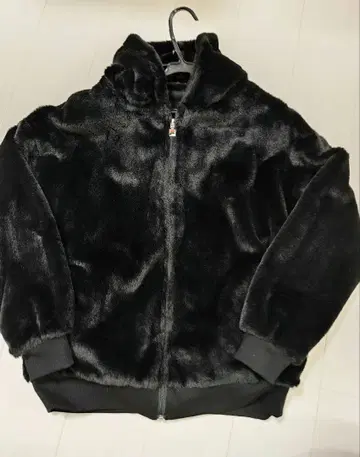 FILA 후드 부착 퍼 자켓 후드티