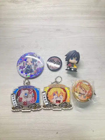 귀멸의 칼날 스와라세타이 키홀더 캔뱃지 세트