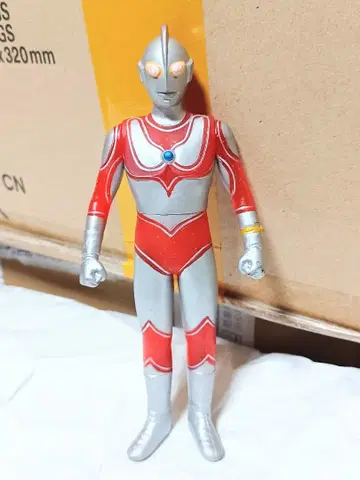 한정판 SP 클리어 레드 라메 ver 돌아온 울트라맨 18cm 28