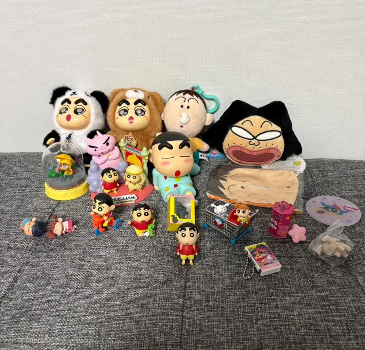 Crayon Shin-chan goods (figures, keychains, etc.) bulk