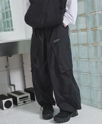 PERTEX 나일론 테크 포켓 드로 코드 파라슈트 팬츠 size: M