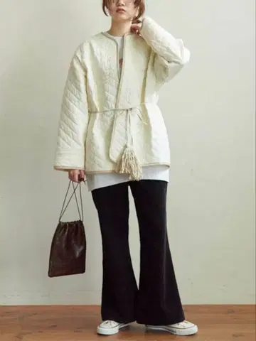 figLondon CHINA quilting BZ 화이트