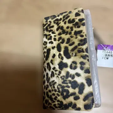 레오파드 무늬 장지갑 카드 슬롯 포함