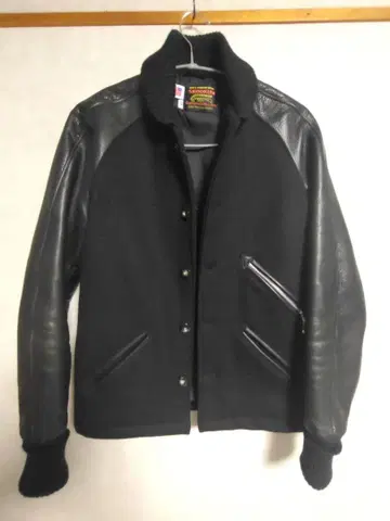 스쿠컴 36 파라오 자켓 레터맨