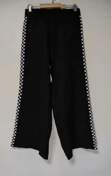 ANAP 블랙 체크 무늬 사이드 라인 팬츠